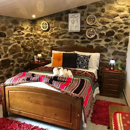 Casas Do Lobo * Tarouca