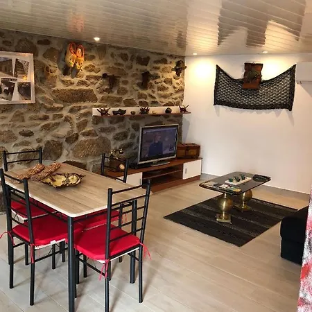 Casas Do Lobo * Tarouca