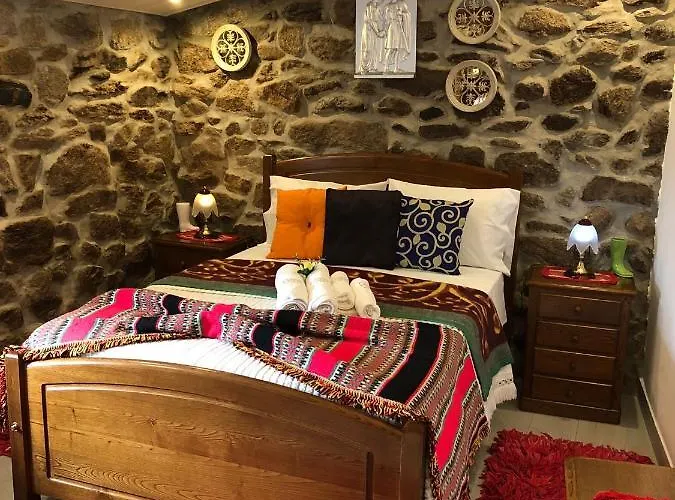 Casas Do Lobo * Tarouca