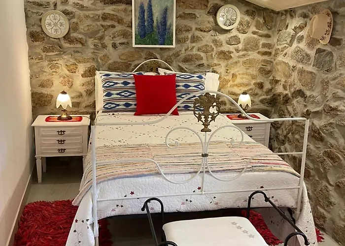 Casas Do Lobo * Tarouca